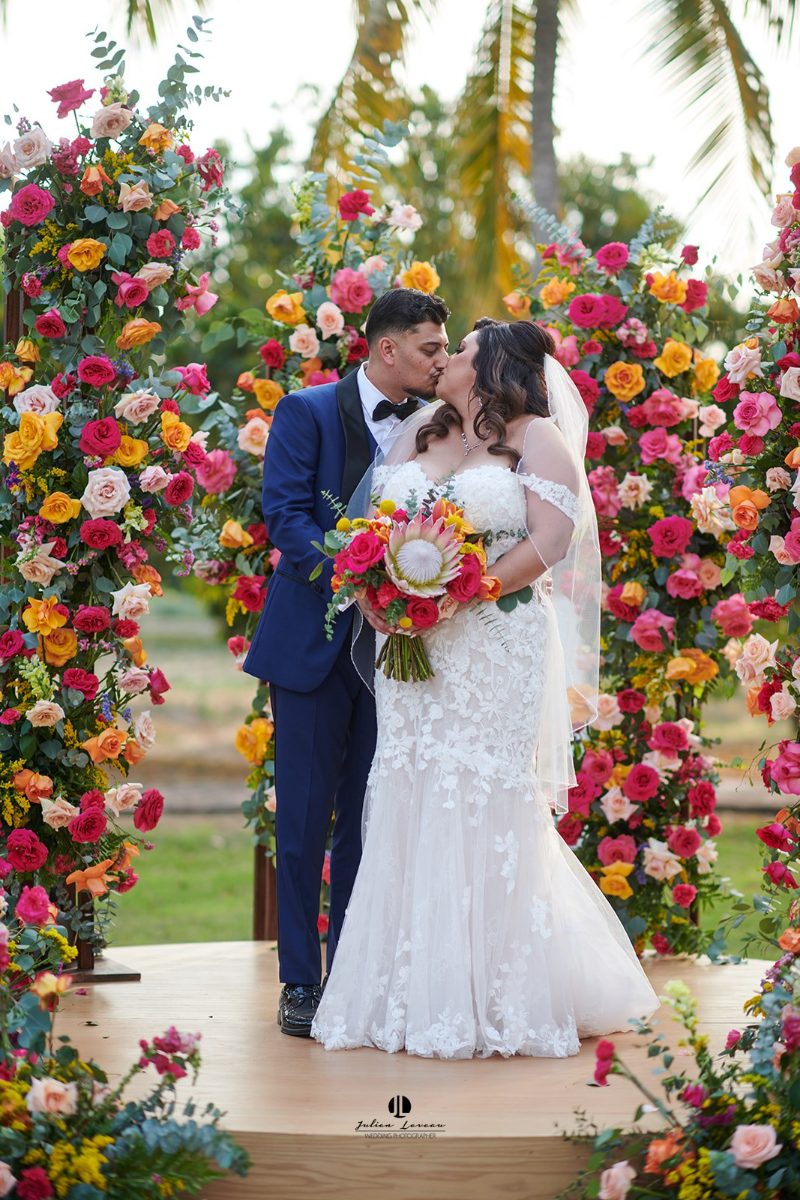 Boda en la destilería de agave Finca 18, Las Juntas, Puerto Vallarta — Raj & Jocelyn — photo 20