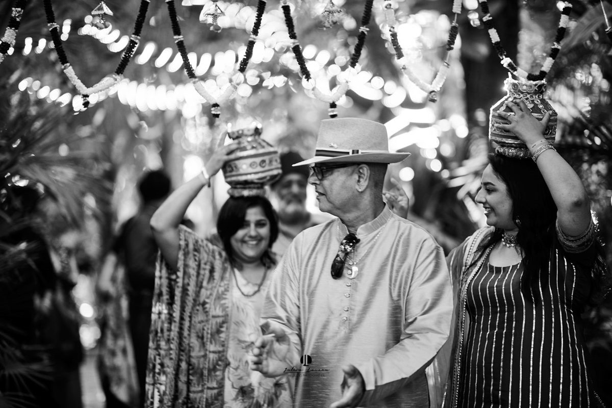 Mehndi punyabí y noche de jaggo en un jardín de Puerto Vallarta — Raj & Jocelyn — photo 19