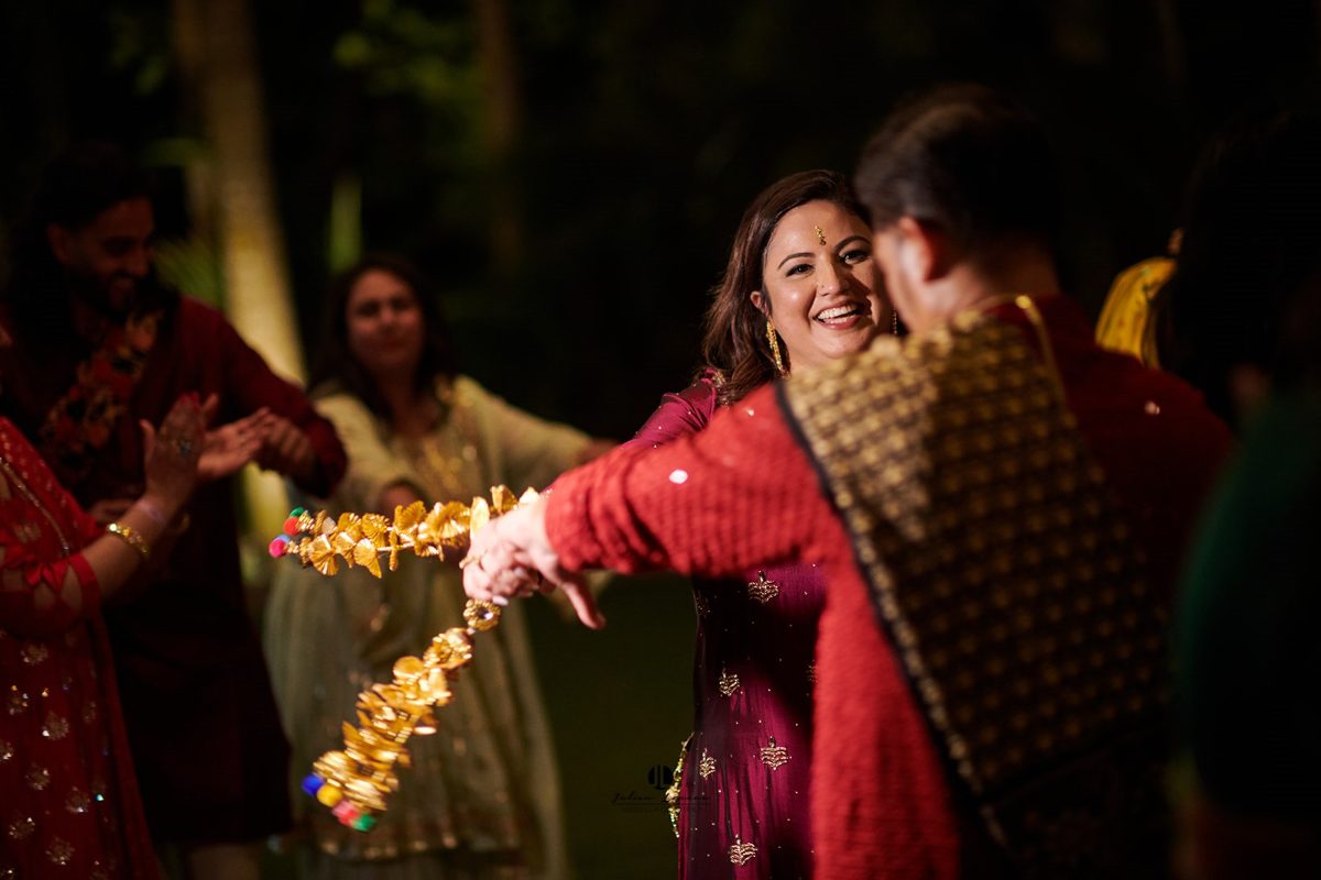 Mehndi punyabí y noche de jaggo en un jardín de Puerto Vallarta — Raj & Jocelyn — photo 43