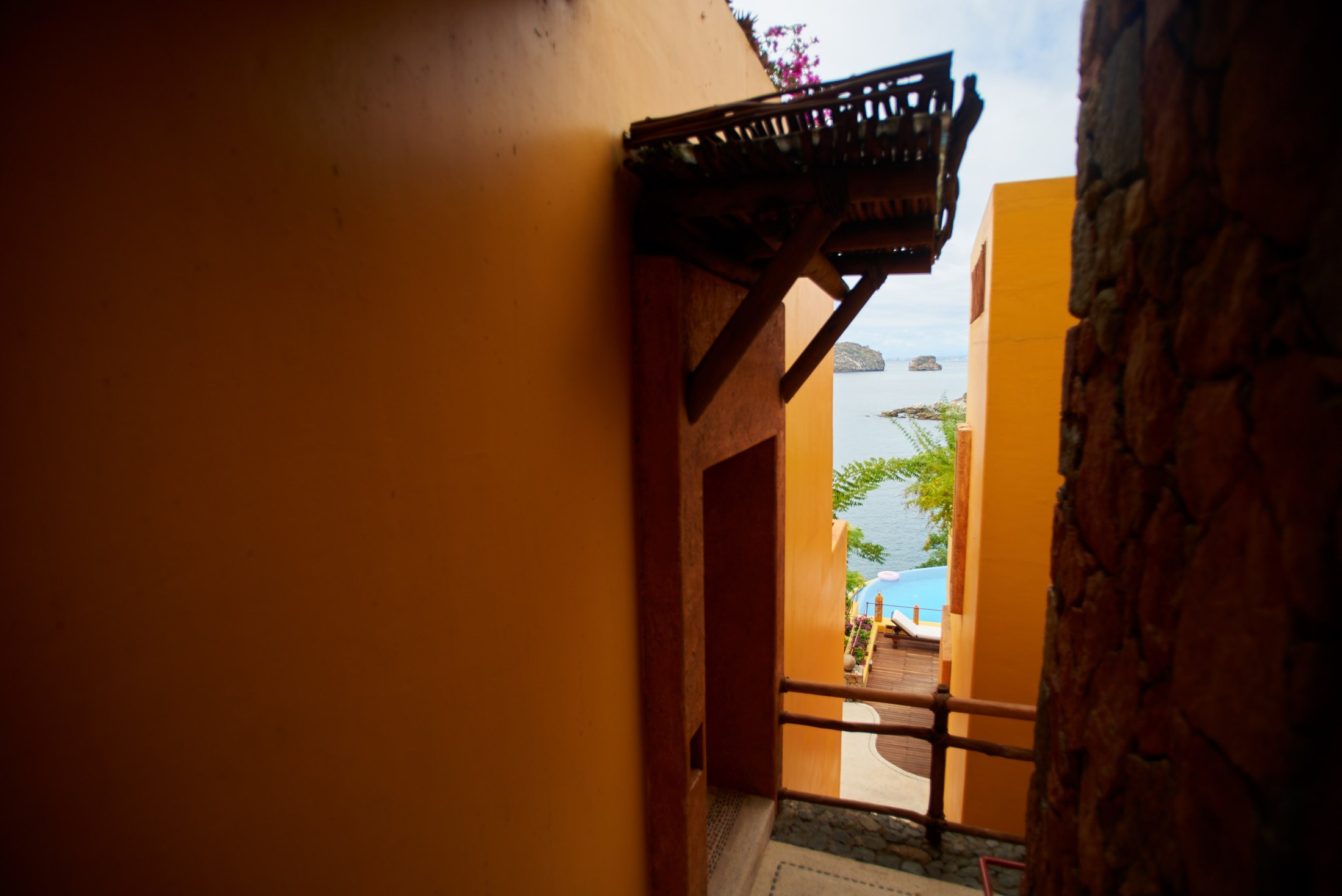 Mariage en saison des pluies, Puerto Vallarta — Rich & Rigo — photo 1