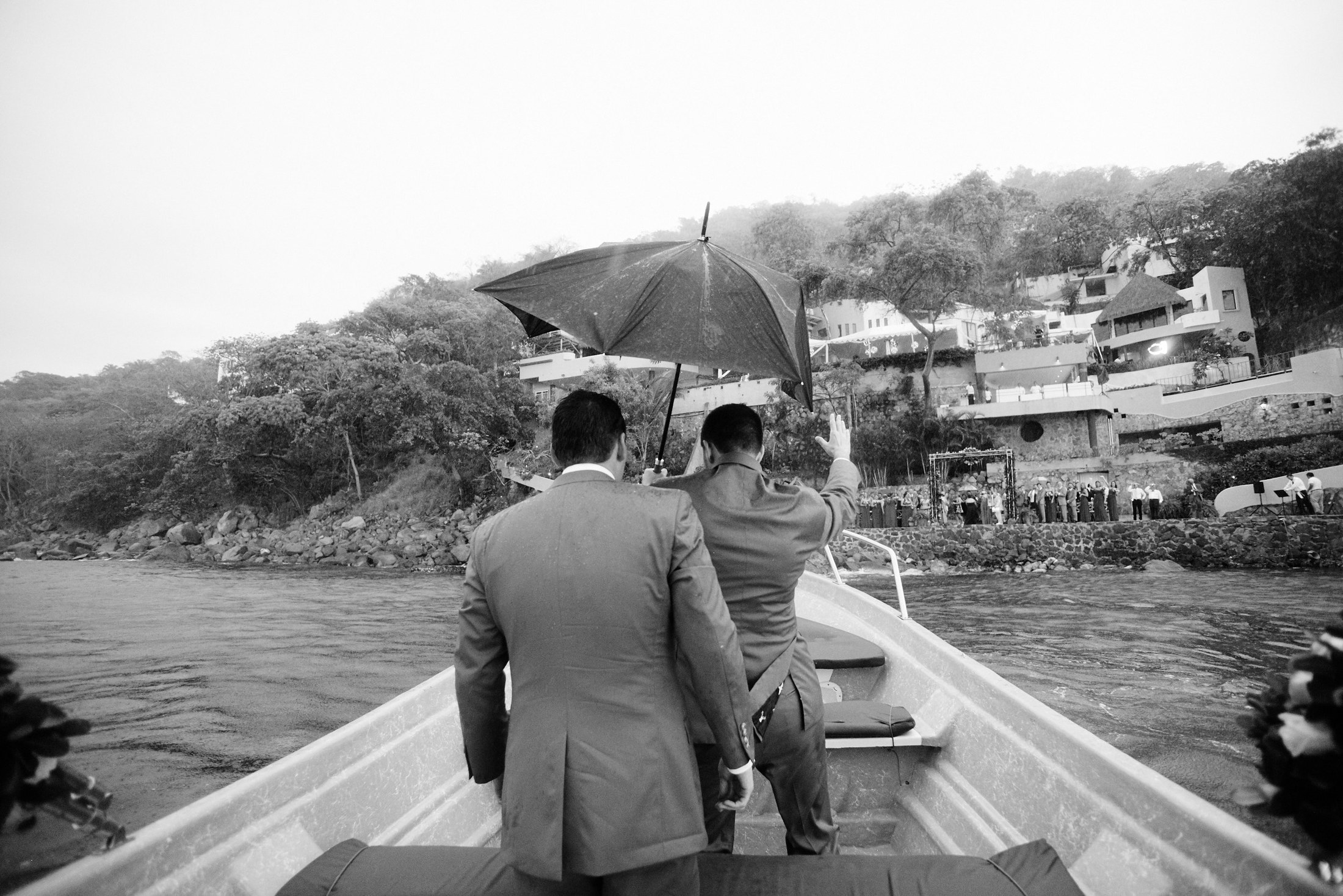 Mariage en saison des pluies, Puerto Vallarta — Rich & Rigo — photo 46