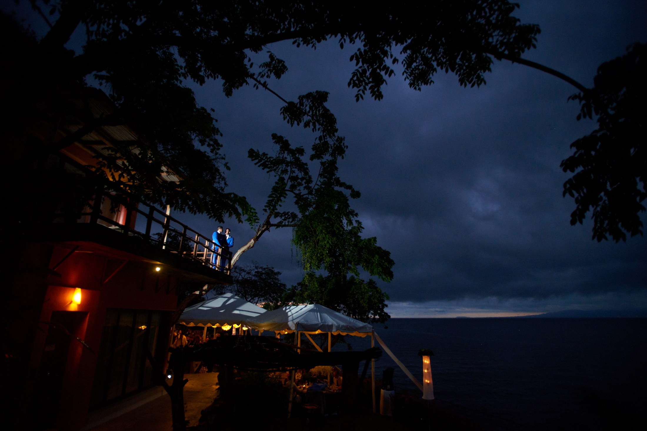 Mariage en saison des pluies, Puerto Vallarta — Rich & Rigo — photo 75
