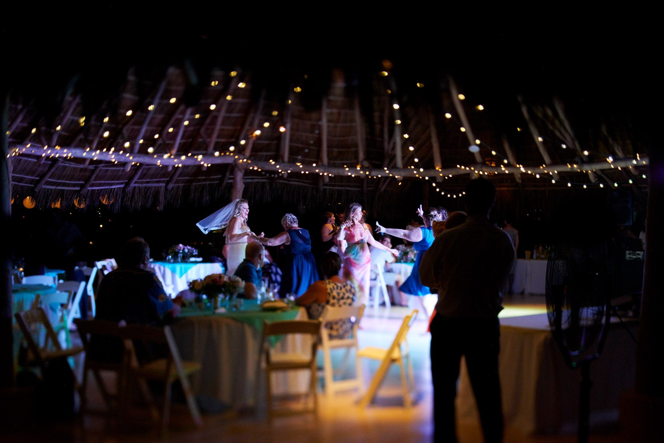 Wedding in Sayulita, Nayarit — Roy & Emily — photo 147
