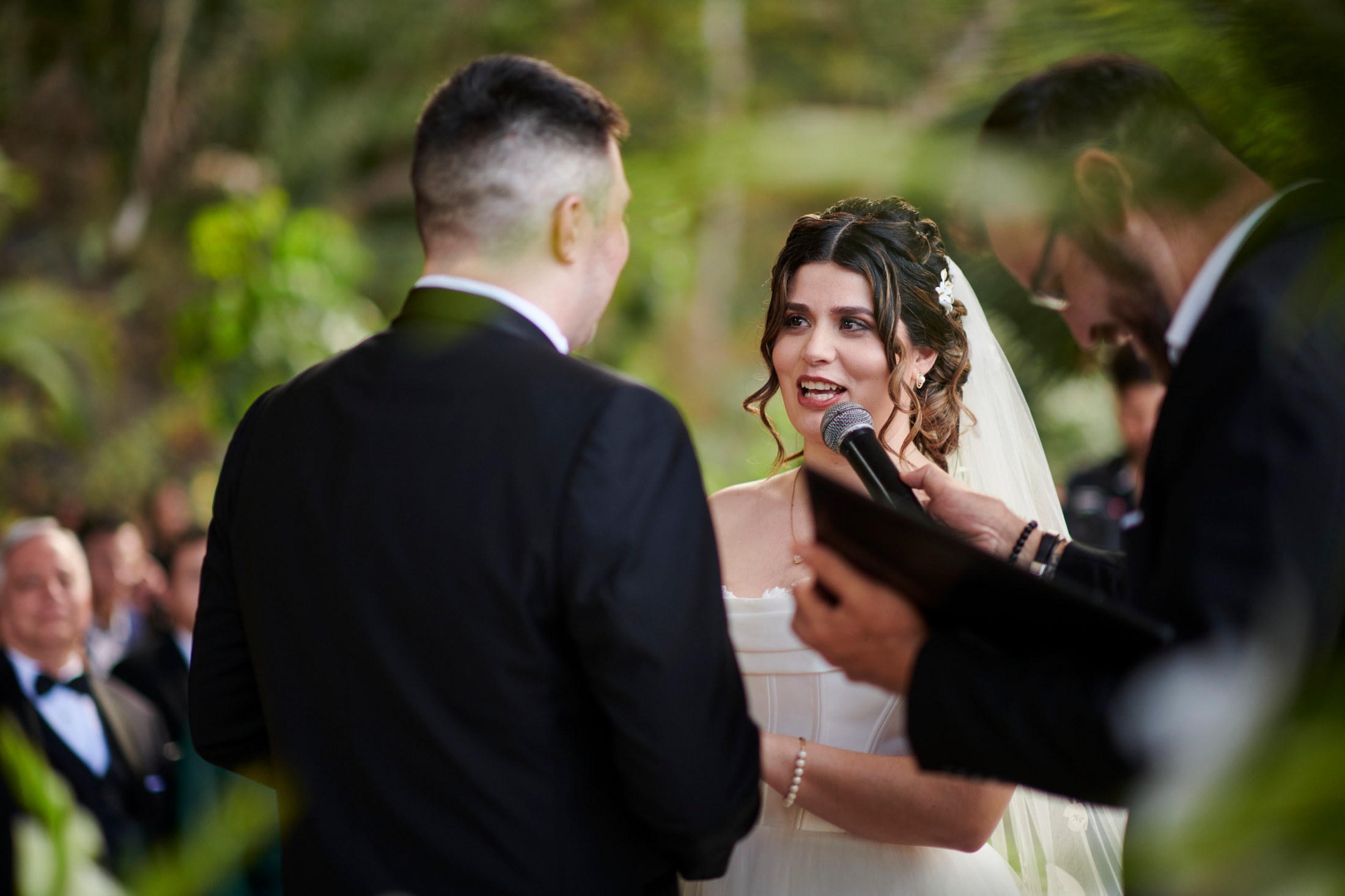 Preparativos antes de una boda en el Hotel Mousai, Puerto Vallarta — Sean & Dani — foto 17