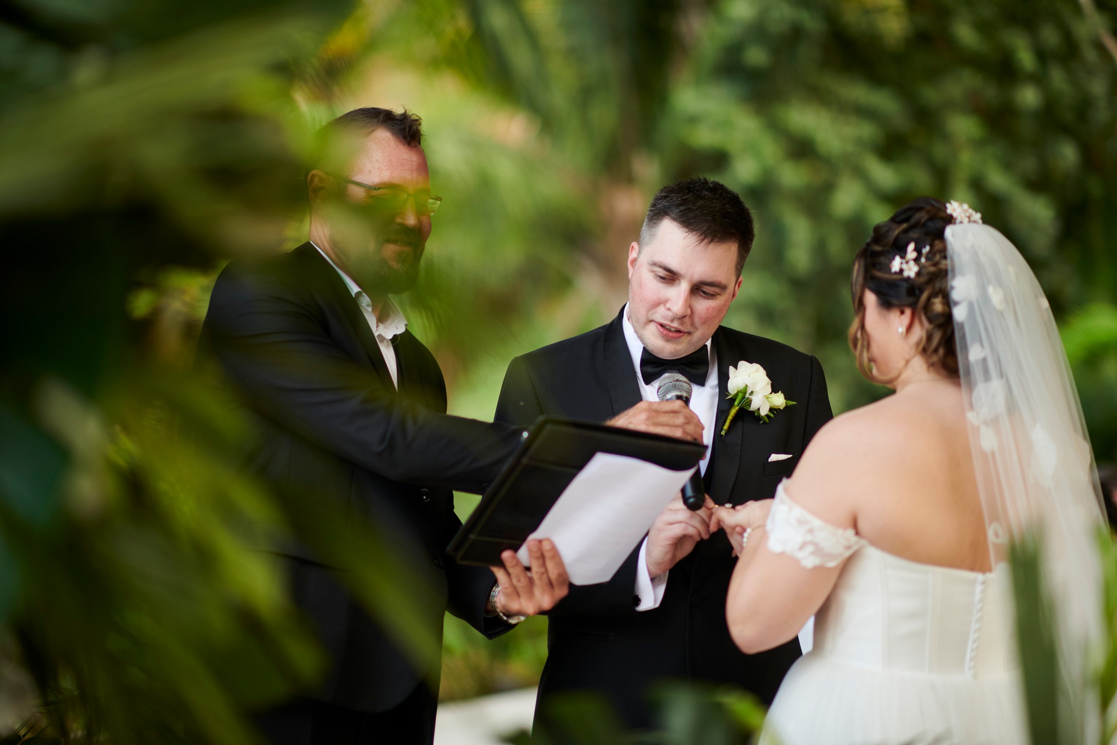 Preparativos antes de una boda en el Hotel Mousai, Puerto Vallarta — Sean & Dani — foto 21