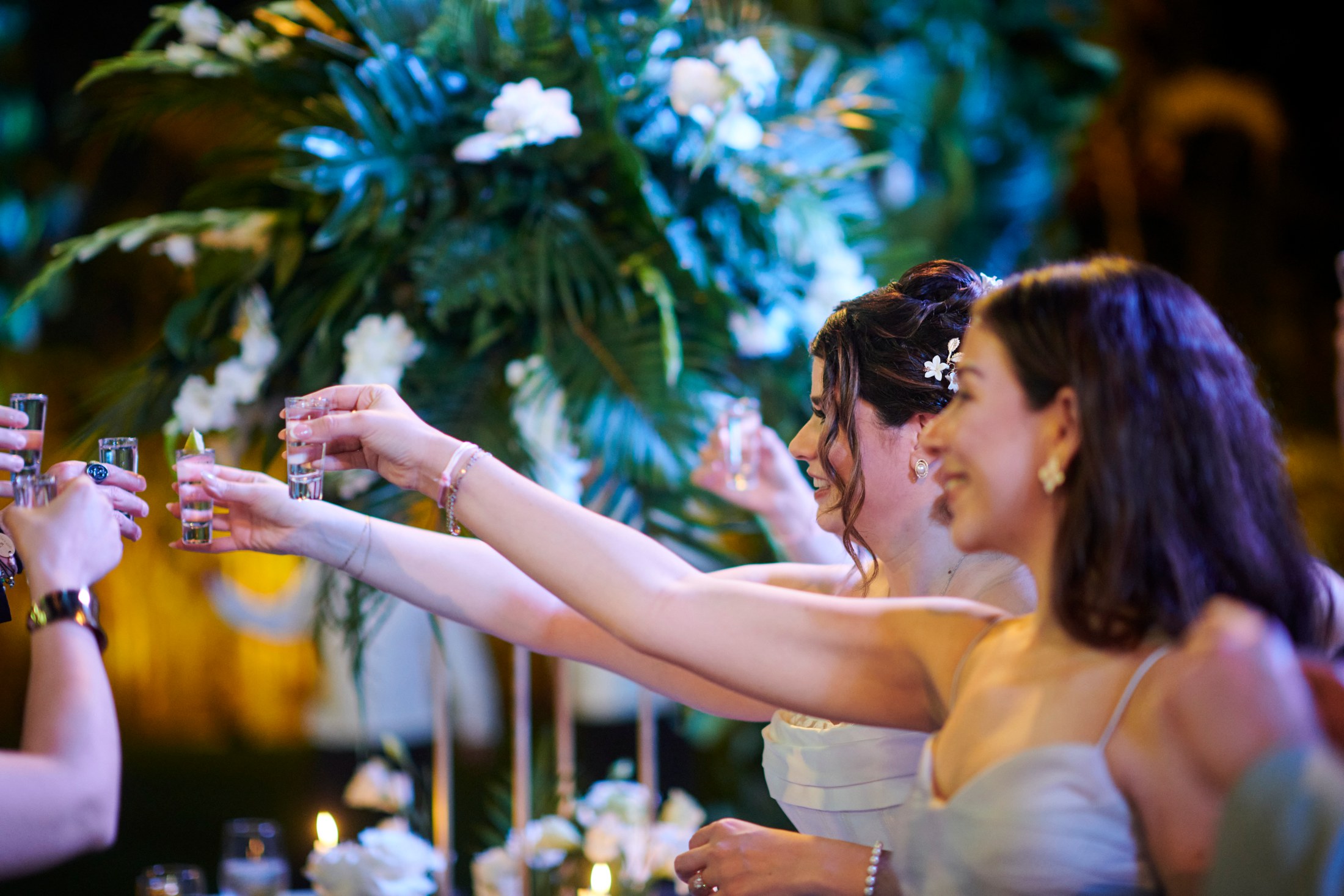 Ceremonia de boda en la terraza del Hotel Mousai, Puerto Vallarta — Sean & Dani — foto 43