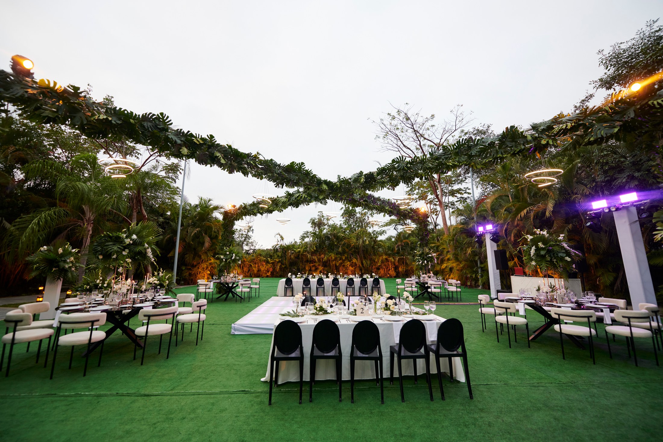 Fiesta de boda en el Hotel Mousai, Puerto Vallarta — Sean & Dani — foto 59
