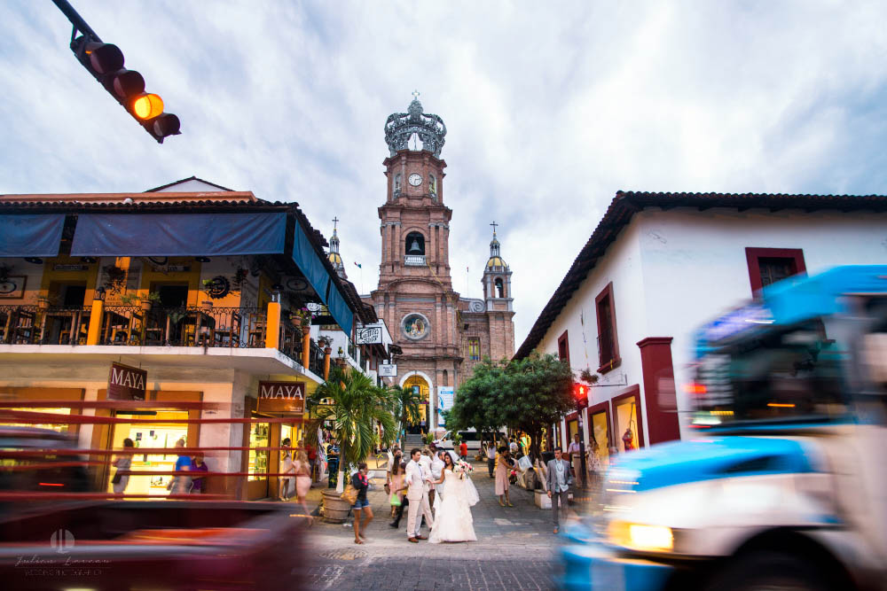 Professional Photographer – Wedding at Casa Karma, Puerto Vallarta Professional Photographer – Wedding at Casa Karma, Puerto Vallarta